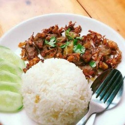 เนื้อทอดกระเทียมพริกไทย