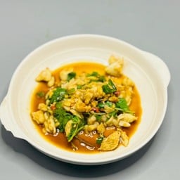 ปูก้อนผัดกระเพรา