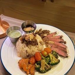 ข้าวผัดมันเนื้อพรีเมียม