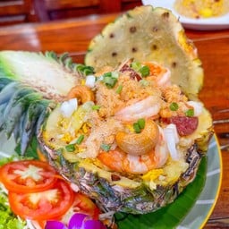 ข้าวผัดสัปปะรด