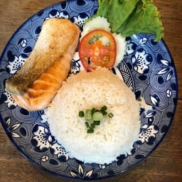 [อร่อยซ่ากับโค้ก] แซลมอนย่างราดข้าว +  สไปรท์ ออริจินัล (กระป๋อง) 