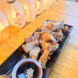 หมูกรอบ