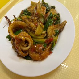 ผัดฉ่าทะเล