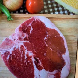 สเต็กเนื้อทีโบนโคขุน