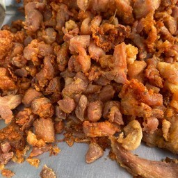 ไก่ทอดหาดใหญ่ เหนียวไก่ สาขา ริมทางรถไฟ