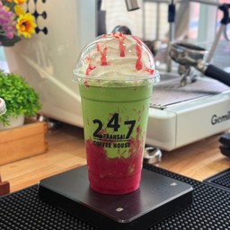 ชาขียวสตรอเบอรี่ปั่น