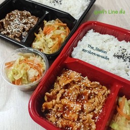 [เซตสุดฮิต] ข้าวหมูซอส BBQ + ข้าวเนื้อซอสพริกไทยดำ + ผัดผัก