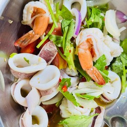 ยำทะเล กุ้ง+หมึก