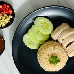 น้อง 5 ข้าวมันไก่ ปทุมสายใน