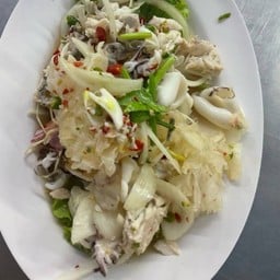 ยำเห็ดรวม