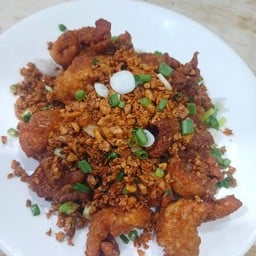 หนังไก่กรอบผัดกระเทียม