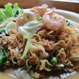 เส้นใหญ่-มาม่า ผัดขี้เมา (ทะเล)