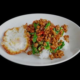 ครัวบ้านแม่สุรีย์(อาหารตามสั่ง)