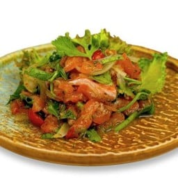 สลัดแซลมอนสไปซี่