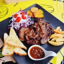 สเต็กเนื้อริปอายพริกไทยดำ