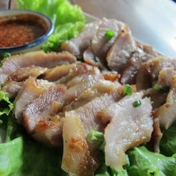 คอหมูย่าง