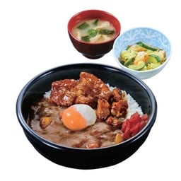 ข้าวแกงกะหรี่หมูตุ๋นซอสเทริยากิไข่ออนเซ็น และชุดสุดคุ้ม