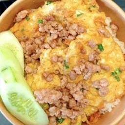 ข้าวไข่เจียวหมูสับ