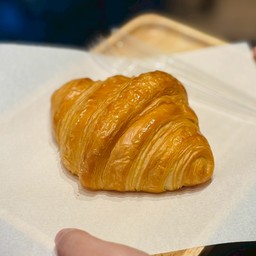 Croissant plain