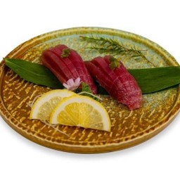 มากุโระนิกิริ