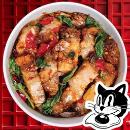 ข้าวกะเพราหมูกรอบ จัมโบ้