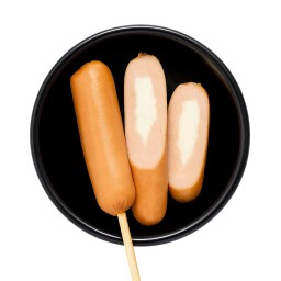 ไส้กรอกไก่รมควันหนังกรอบสอดไส้ชีส