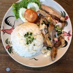 ข้าวไก่ย่างแซ่บ