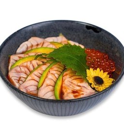 ข้าวหน้าแซลมอนเบิร์น