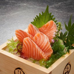 Salmon sashimi