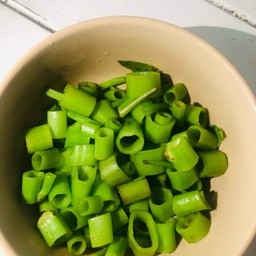 ผักบุ้งลวก