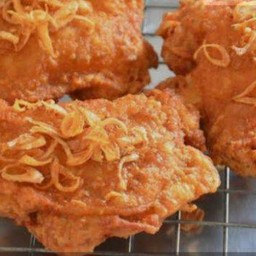 สะโพกไก่ทอด