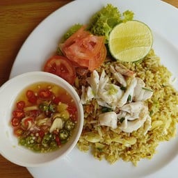 ข้าวผัดผงกะหรี่ปู