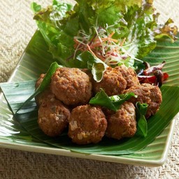 ลาบหมูทอด