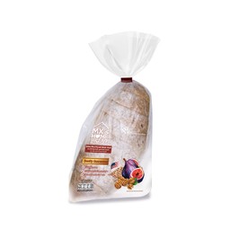 ขนมปังผสมควินัว ลูกฟิกและวอลนัท