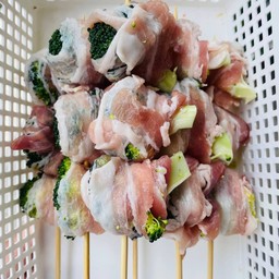 สามชั้นพันบล็อคโคลี่