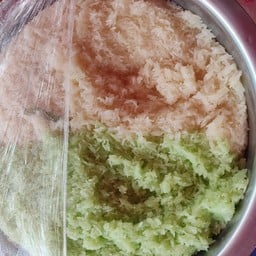 ข้าวเหนียวมะม่วง ป้านุช ตลาดสี่กอ