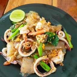 ผัดซีอิ๊วรวม