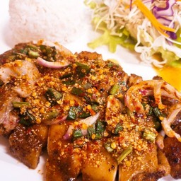 ข้าวน้ำตกไก่ย่าง