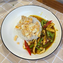 เครื่องแกงราดข้าว