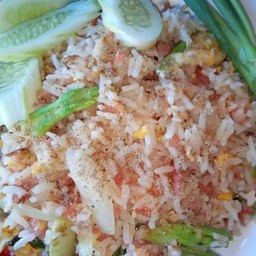 ข้าวผัดแหนม