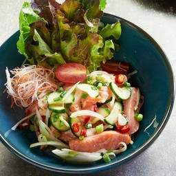 ยำแซลมอนแซ่บ