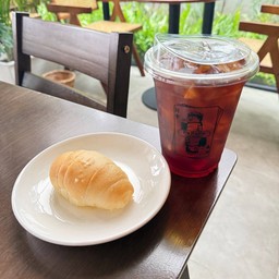 จับคู่เครื่องดื่มกับขนมปังเกลือมินิ