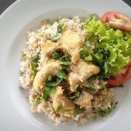 ข้าวผัดปลากะพง