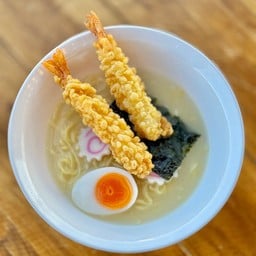 ราเมงทงคตสึ  กุุ้งเทมปุระ