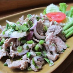 น้ำตกเนื้อ