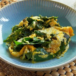 ใบเหลียงผัดไข่