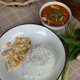 ข้าวสวย+ต้มยำไก่ถุงเบิ้มๆ