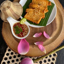 หมูยอทอดนำจิ้มรสเด็ด