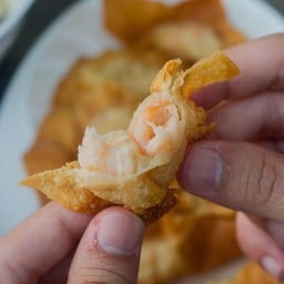 เกี้ยวกุ้งกรอบ ใหญ่ (10ชิ้น)