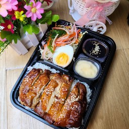 เบนโตะ ไก่ย่างจิ้มแจ่ว